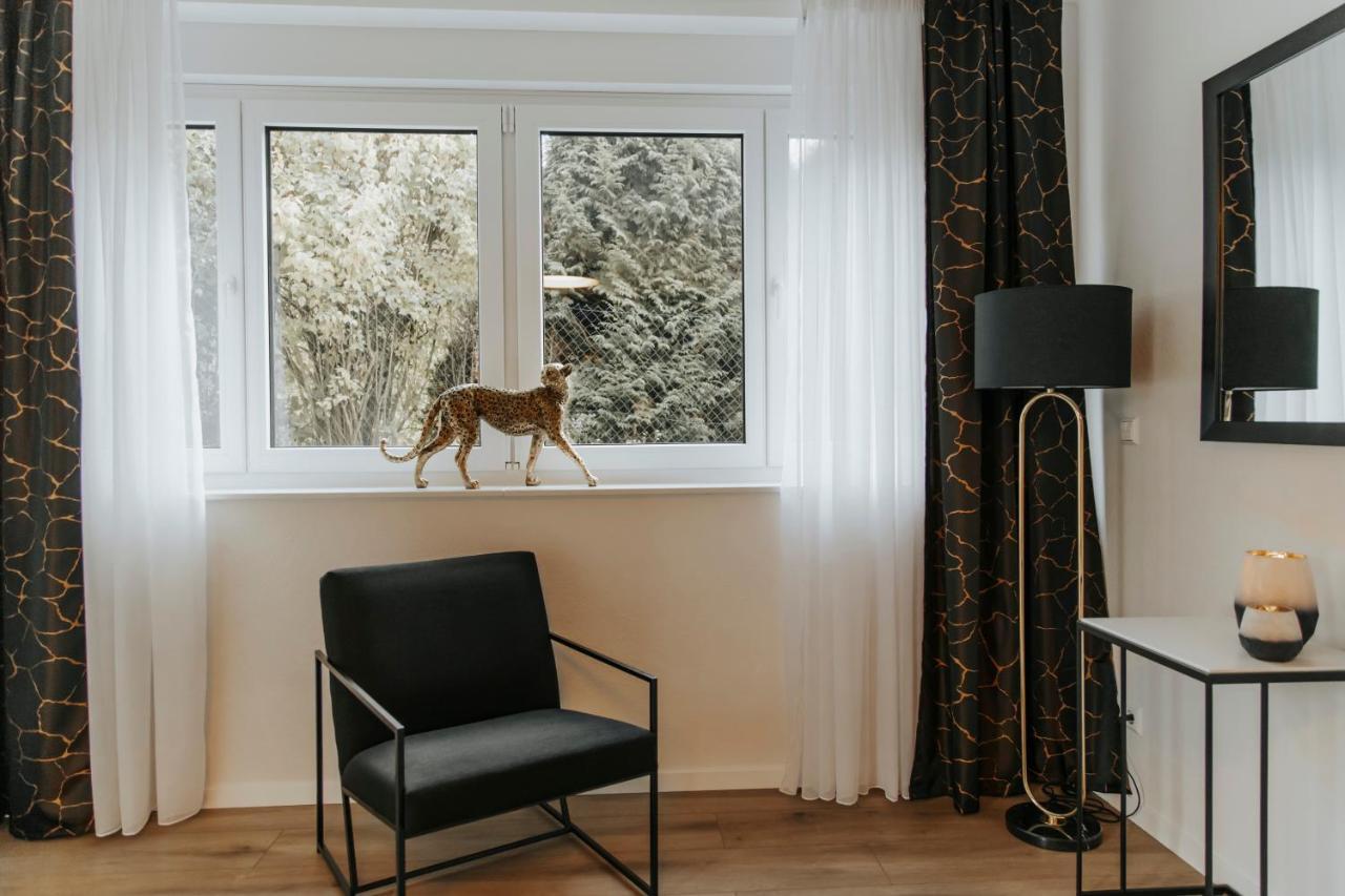 BlumenRaum - Ferienwohnung In Karlsruhe Ngoại thất bức ảnh