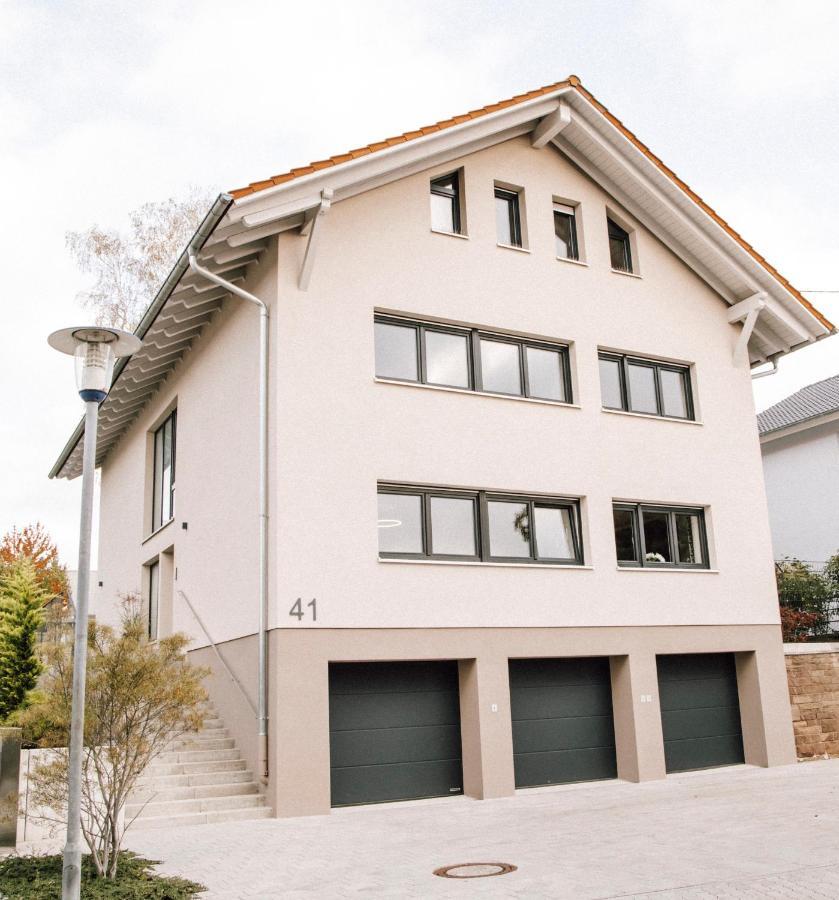 BlumenRaum - Ferienwohnung In Karlsruhe Ngoại thất bức ảnh